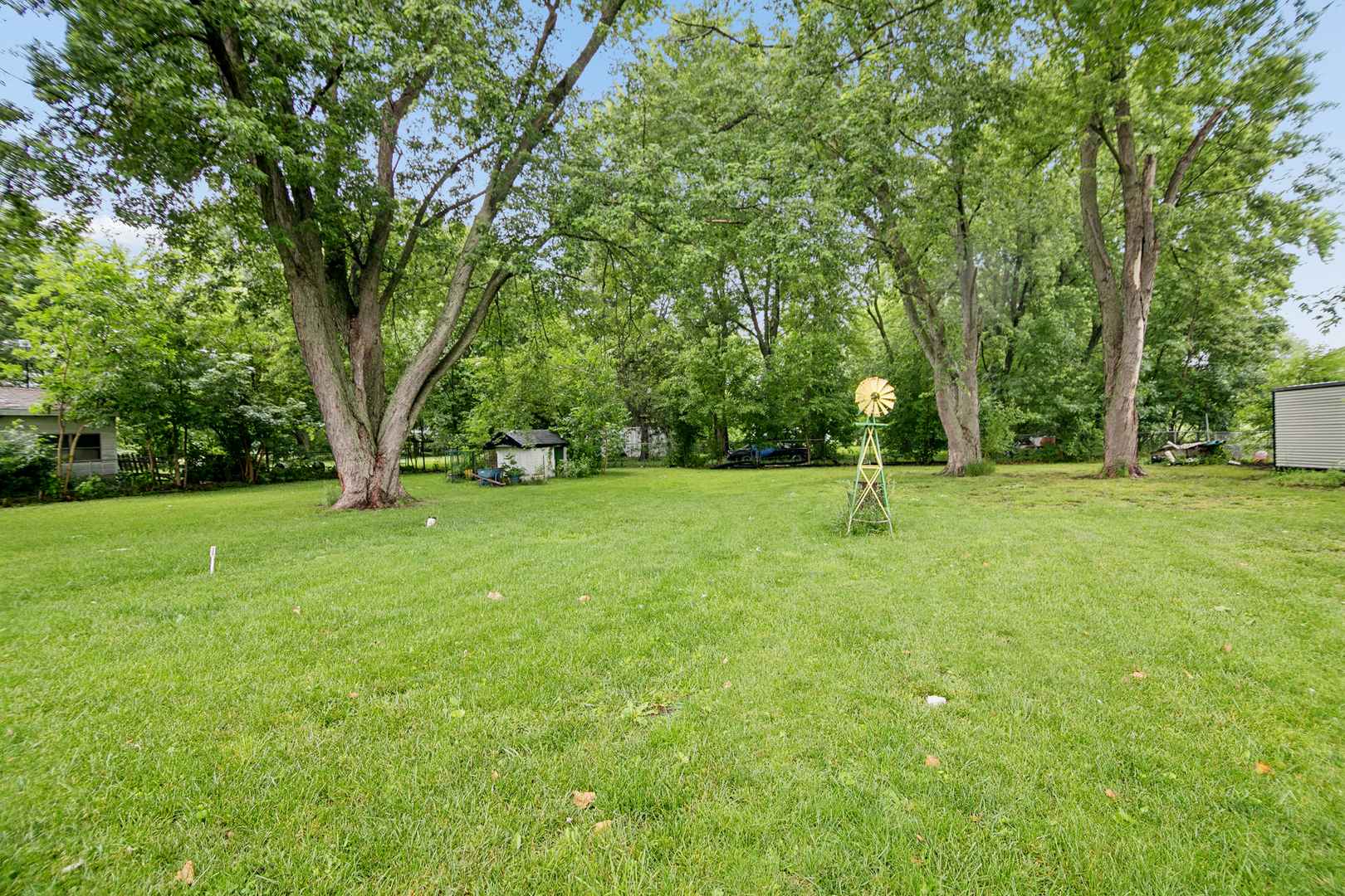 889 Armour Road Property Photo 15