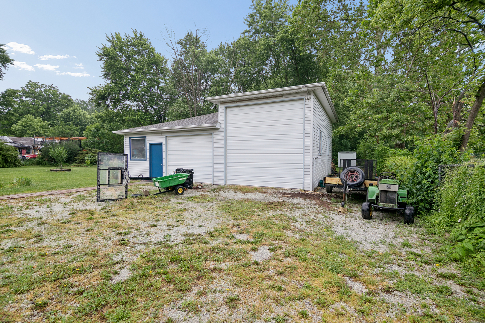 889 Armour Road Property Photo 16