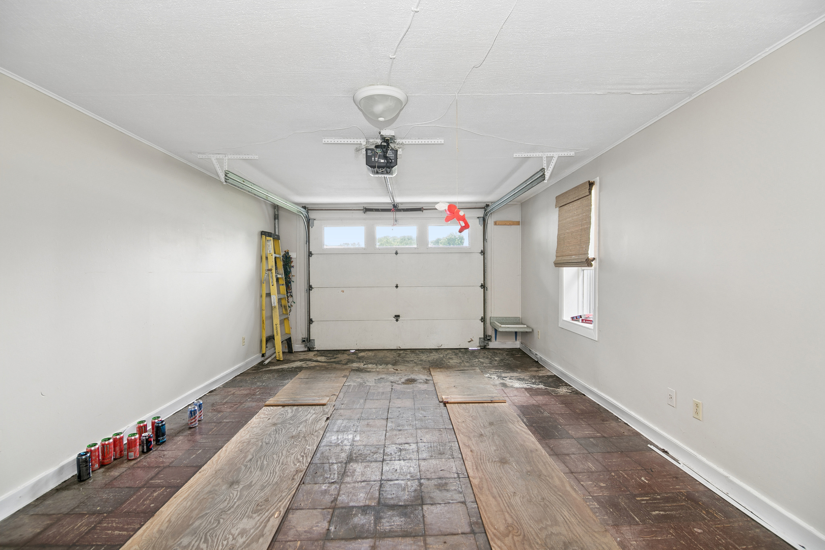 889 Armour Road Property Photo 21