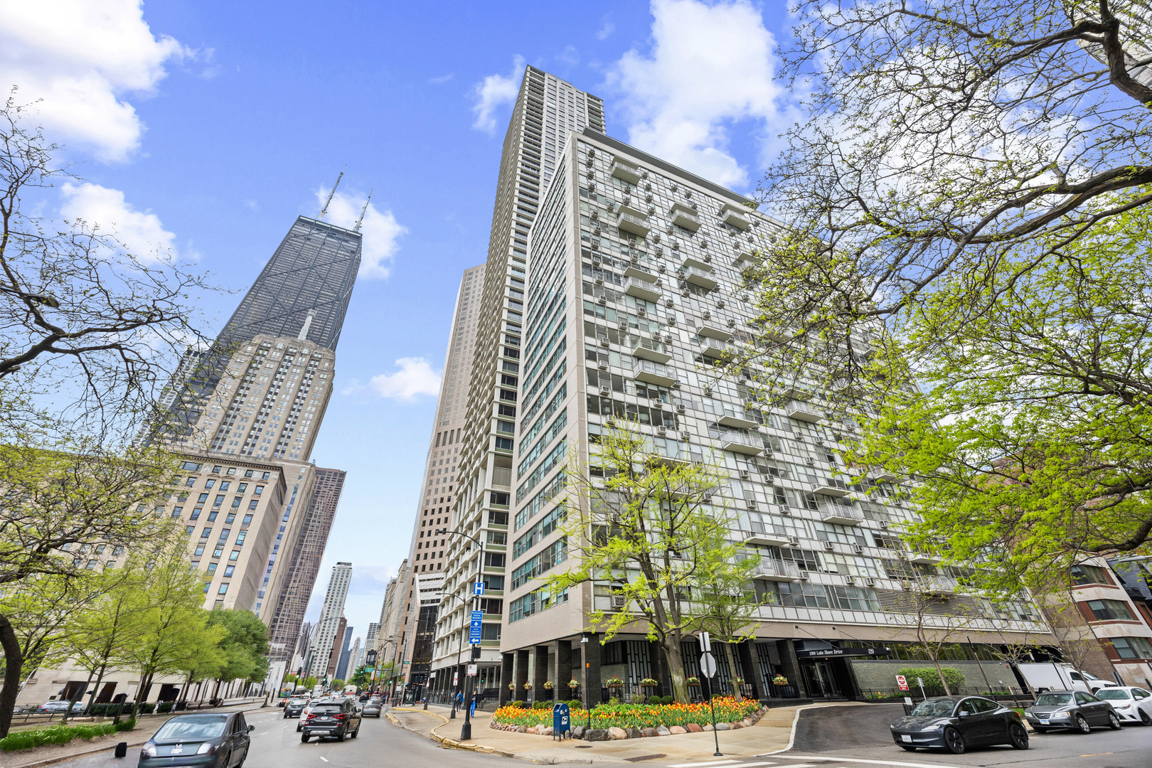1000 N Lake Shore Drive 808 Property Photo 1