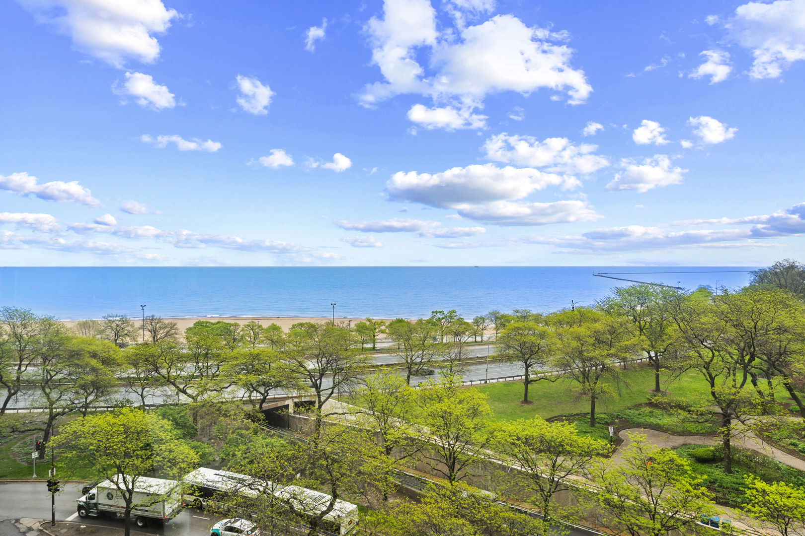 1000 N Lake Shore Drive 808 Property Photo 29