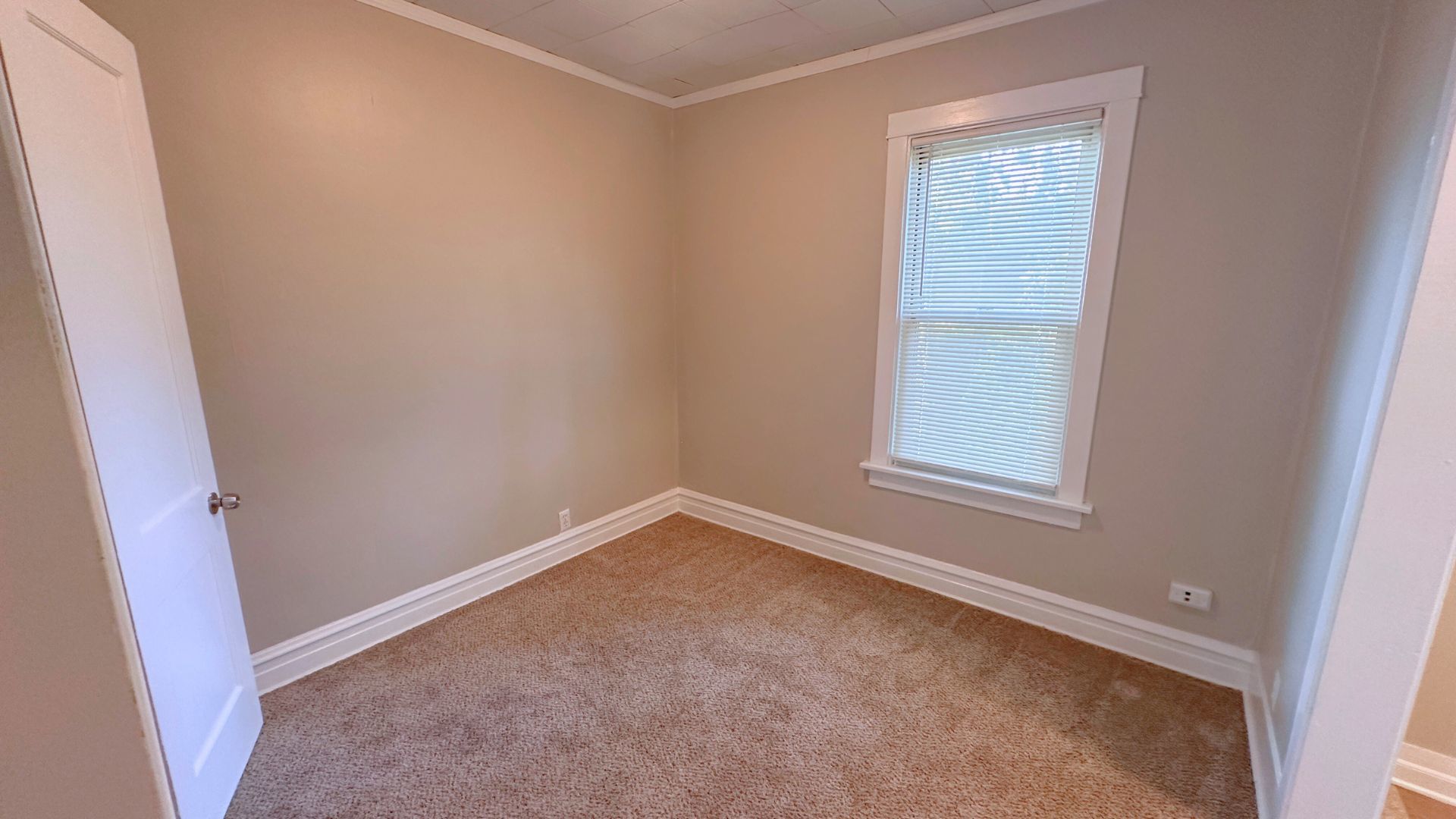 2030 170th Street Property Photo 11
