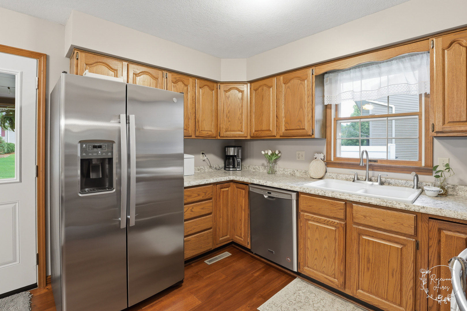 1362 Mill Pond Road Property Photo 3
