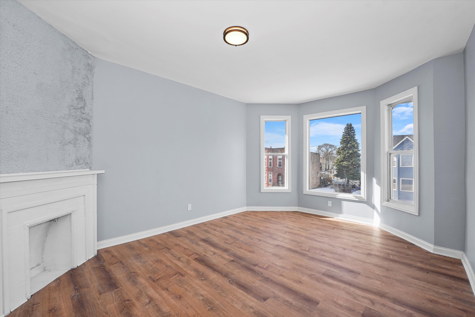 6619 S Maryland Avenue Property Photo 10