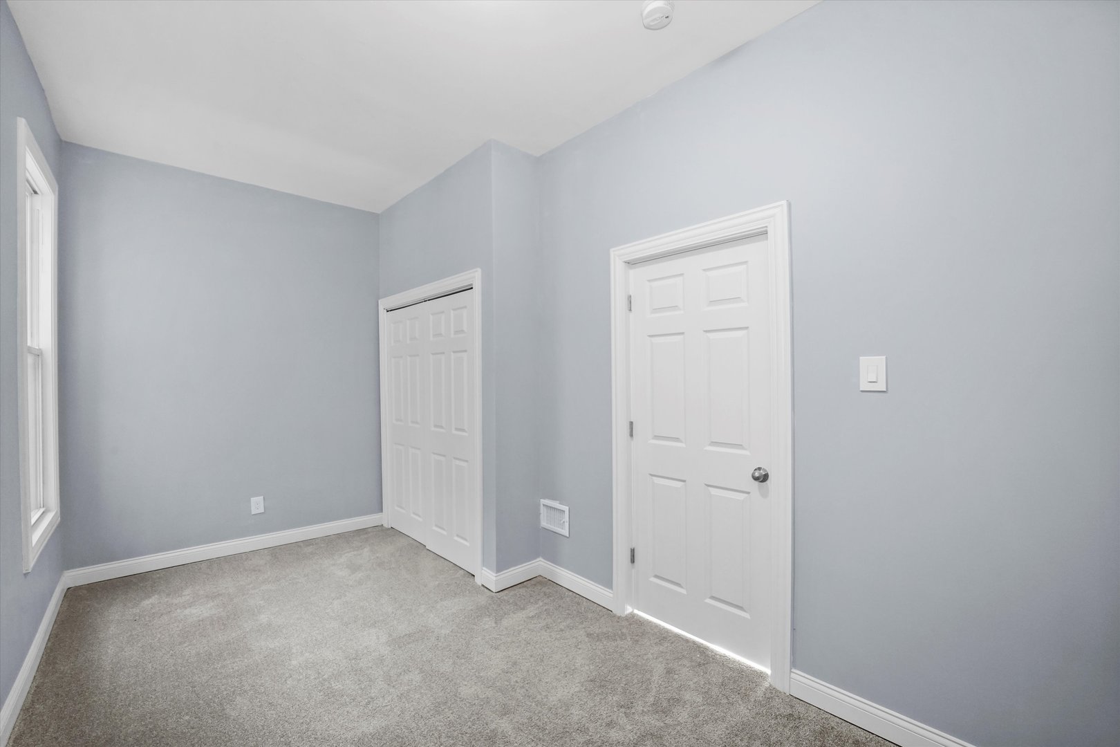 6619 S Maryland Avenue Property Photo 16