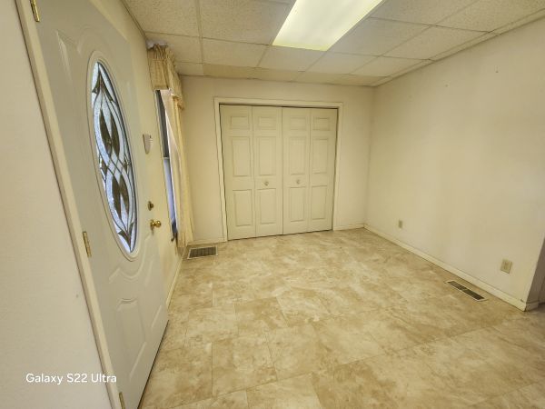 1602 S Highland Avenue Property Photo 4