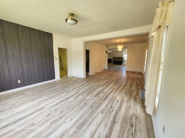 1602 S Highland Avenue Property Photo 6