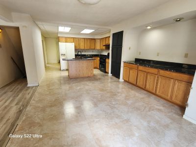 1602 S Highland Avenue Property Photo 12