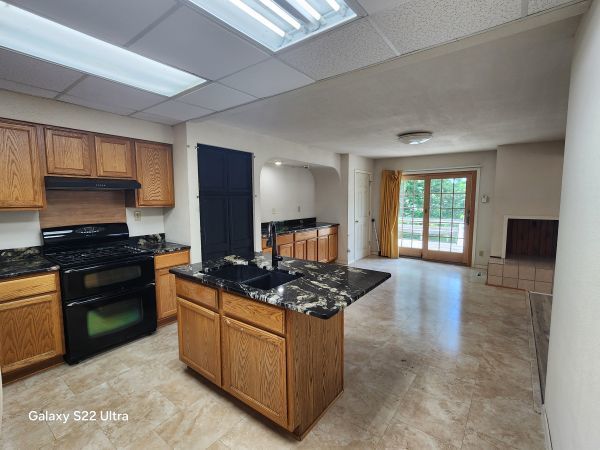 1602 S Highland Avenue Property Photo 13