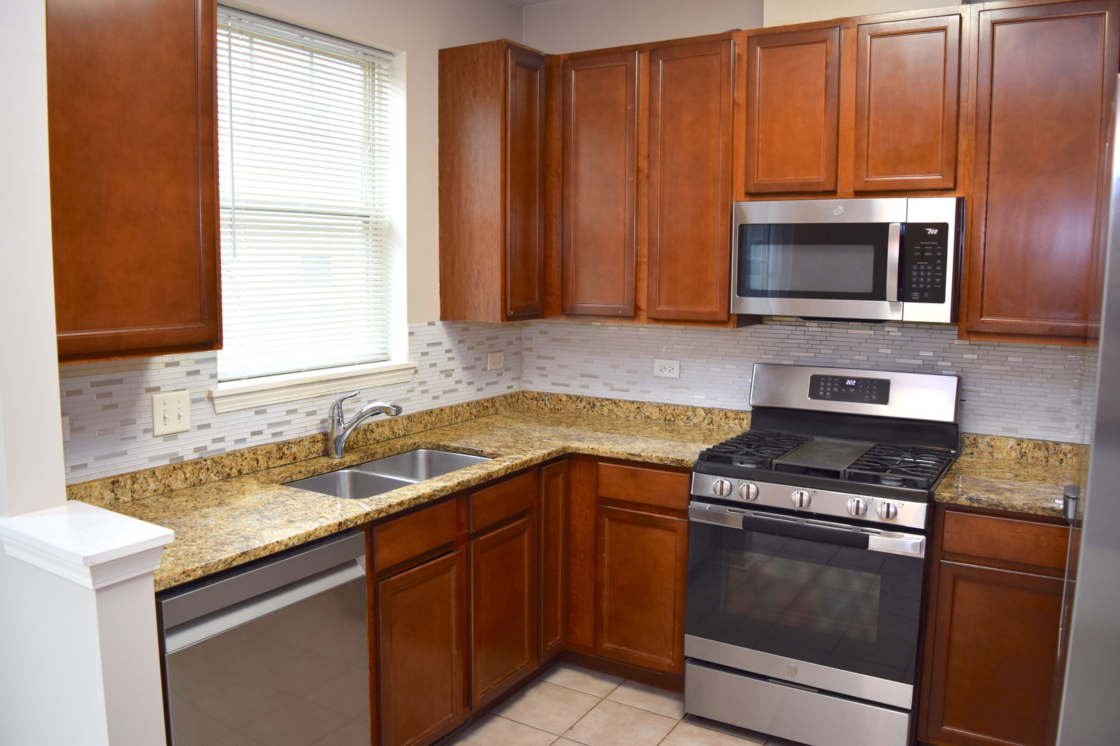 1260 Evergreen Avenue Property Photo 8