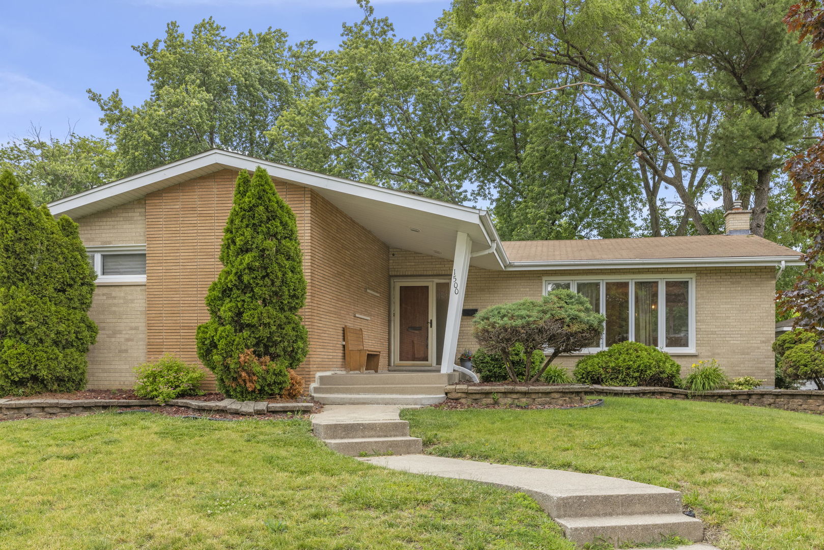 1500 Carson Drive Property Photo 1