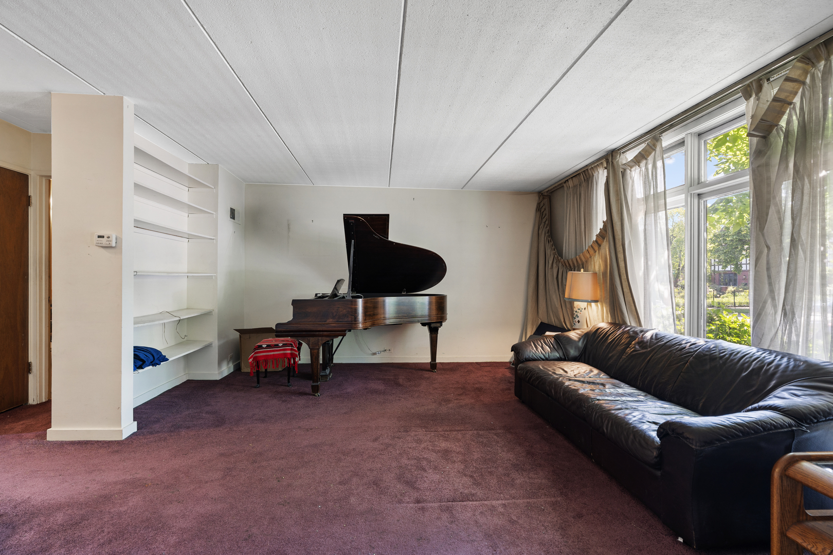 4753 S Woodlawn Avenue Property Photo 3
