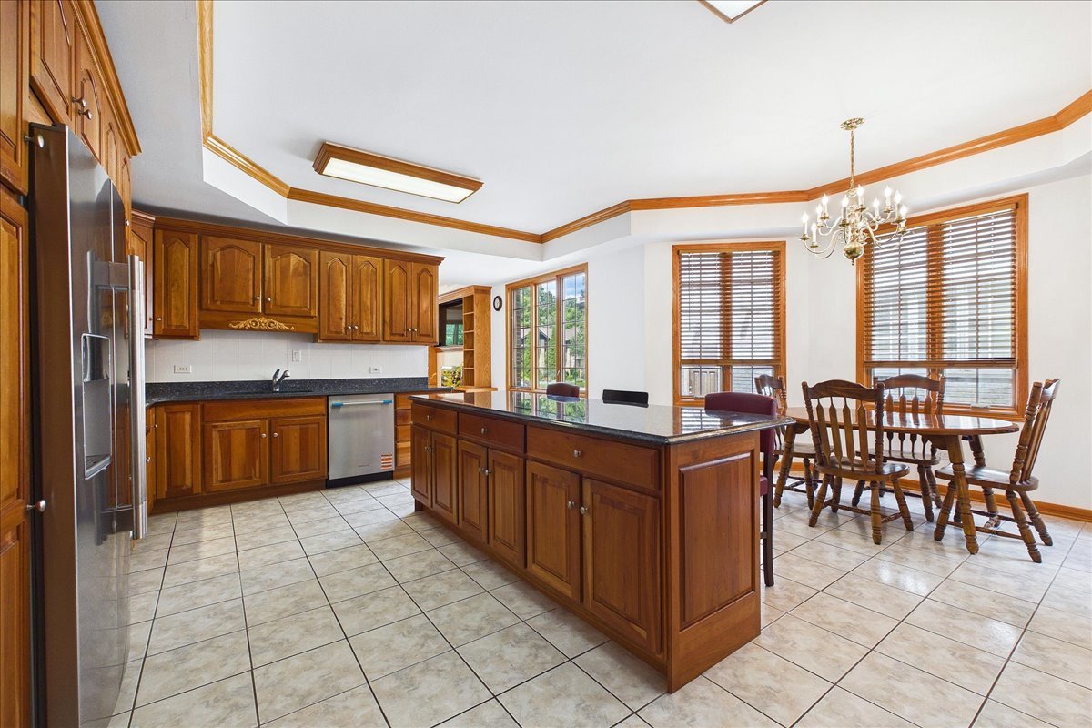 238 Westmoreland Drive Property Photo 12