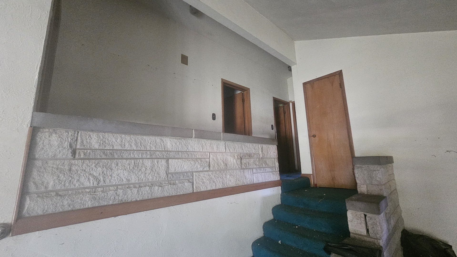 12675412 Property Photo 9