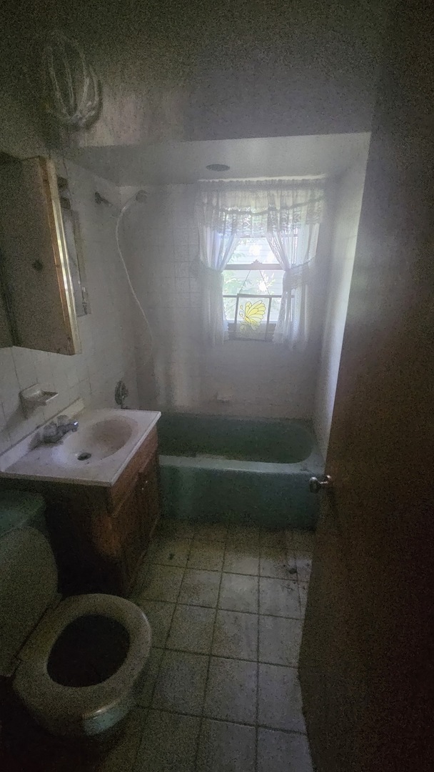 12675412 Property Photo 14