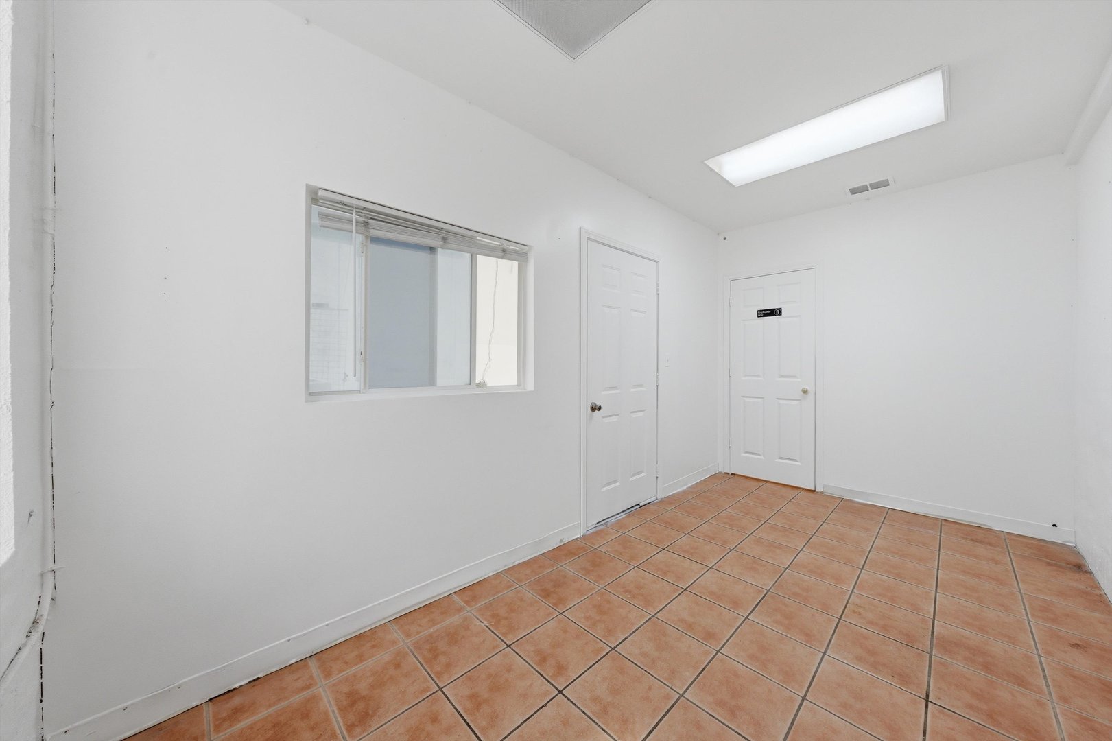 2290 S Blue Island Avenue Property Photo 14