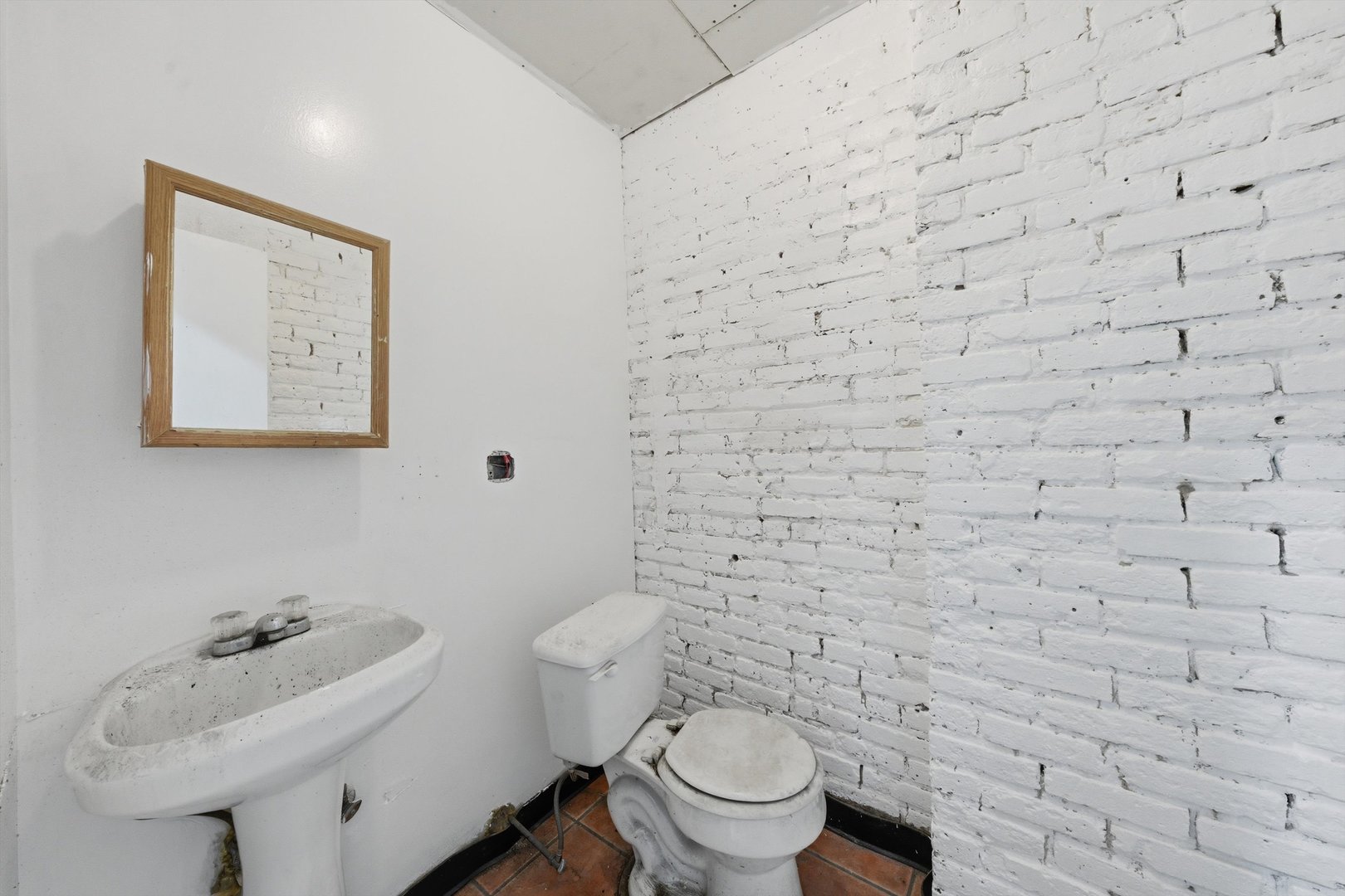 2290 S Blue Island Avenue Property Photo 22