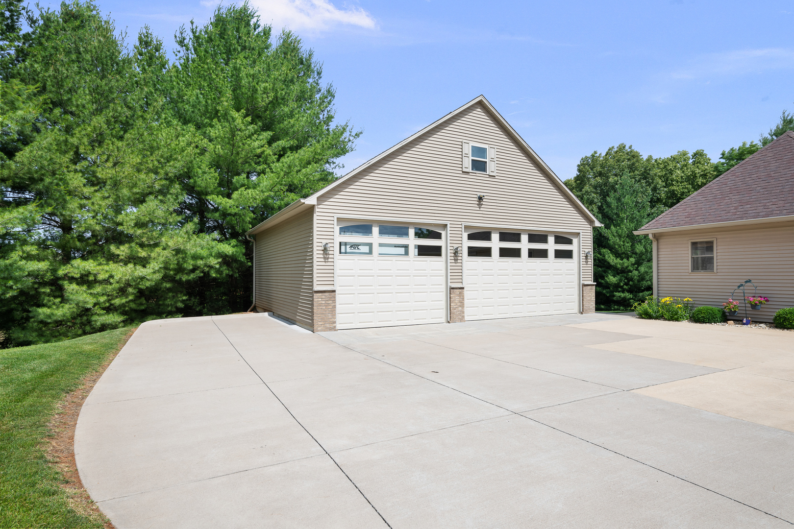 2608 W 3rd Street Property Photo 67