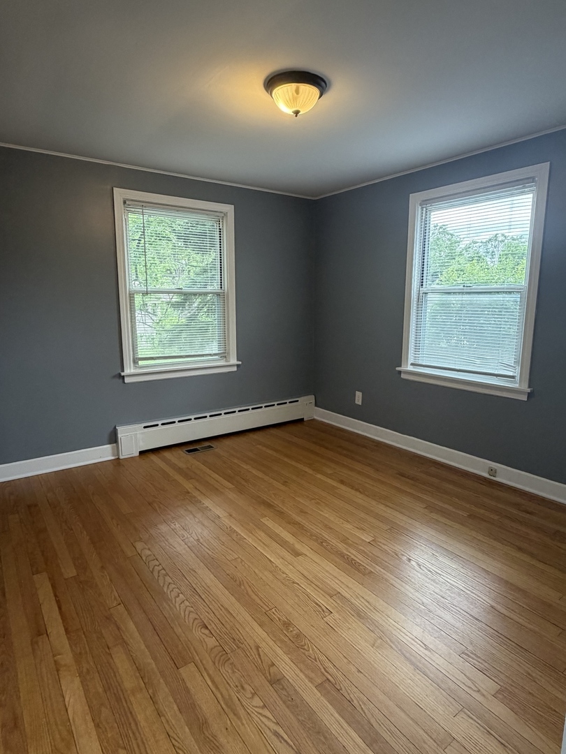 1024 S Wolf Road Property Photo 4