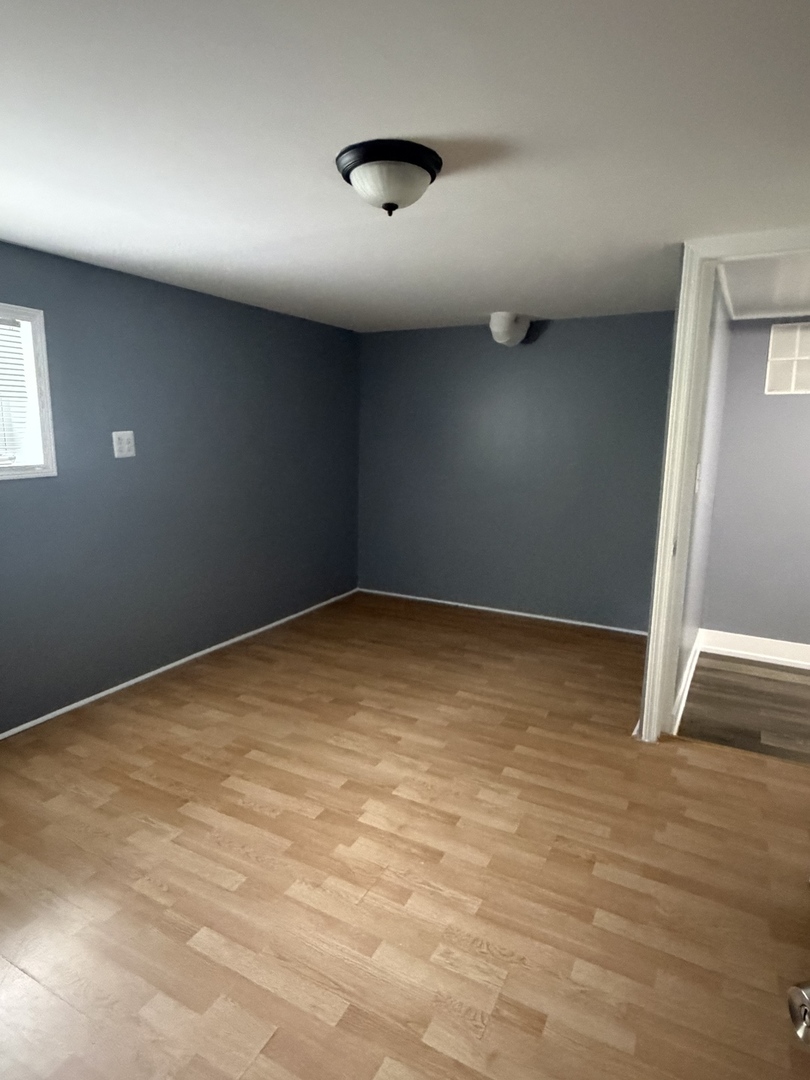 1024 S Wolf Road Property Photo 8
