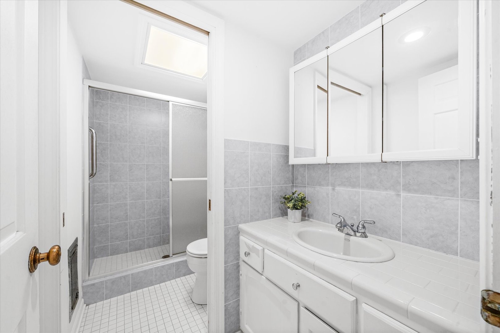 1730 W Galena Boulevard 304e Property Photo 13