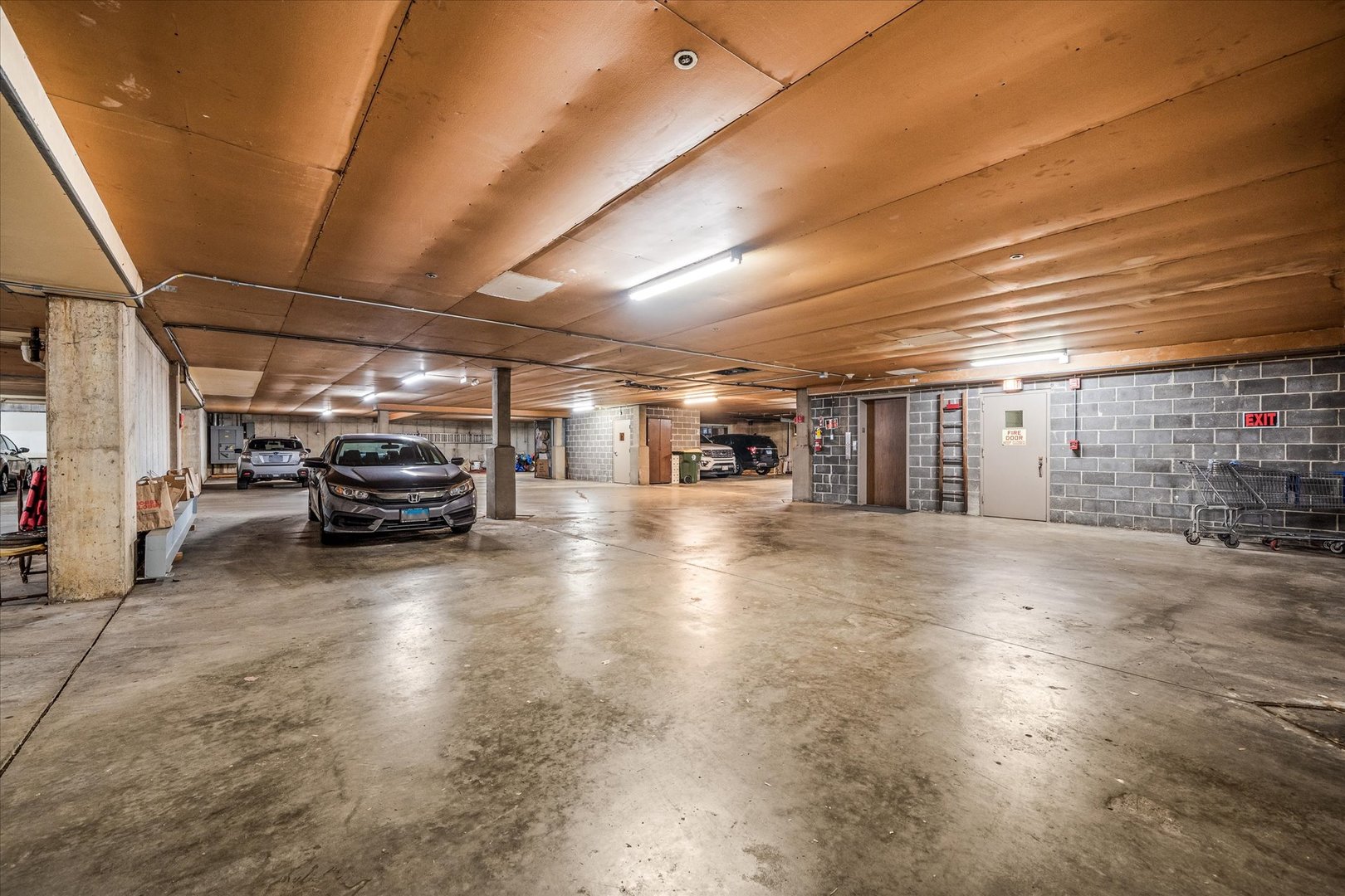1730 W Galena Boulevard 304e Property Photo 18
