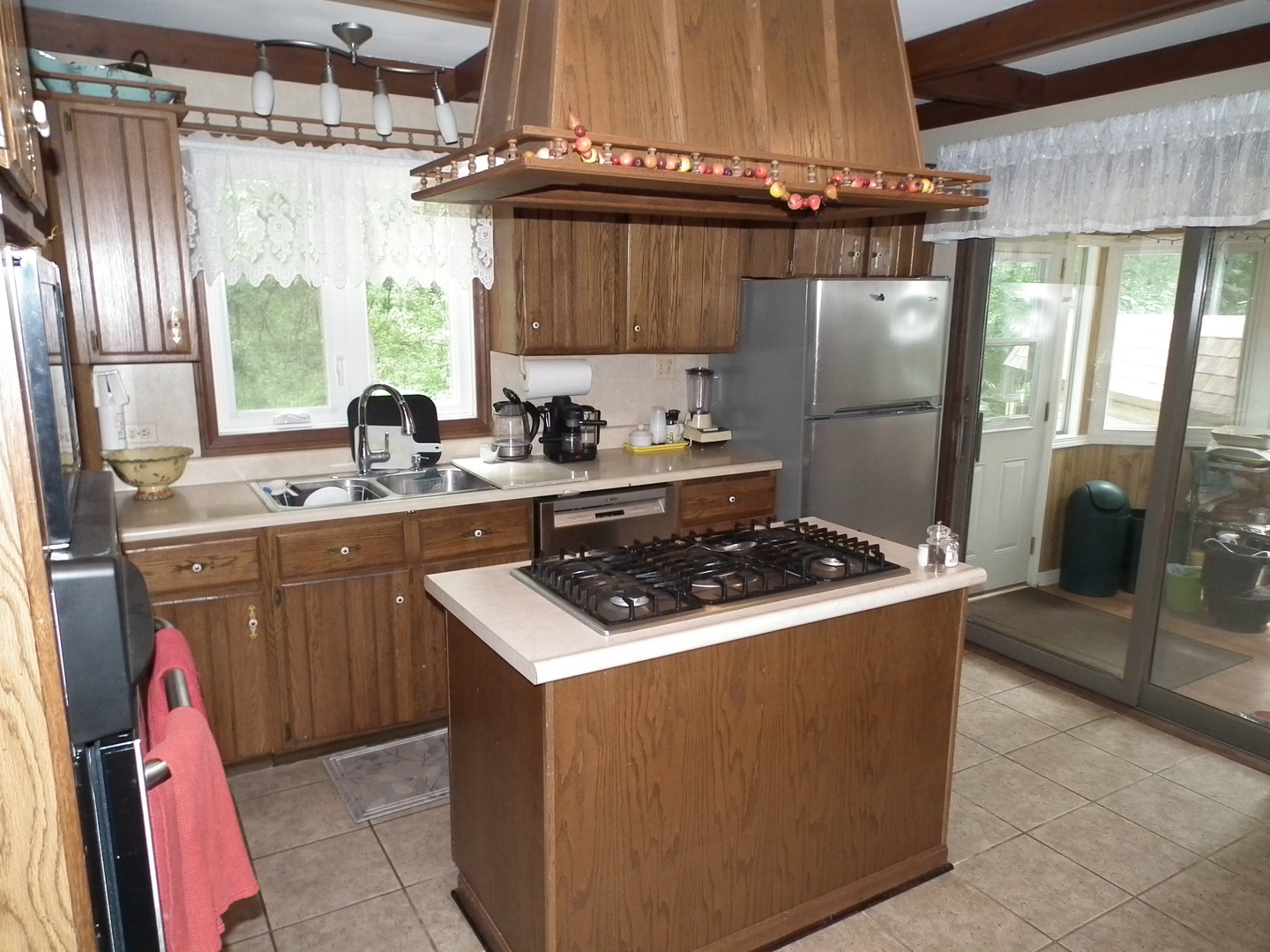 18 Sheridan Drive Property Photo 28