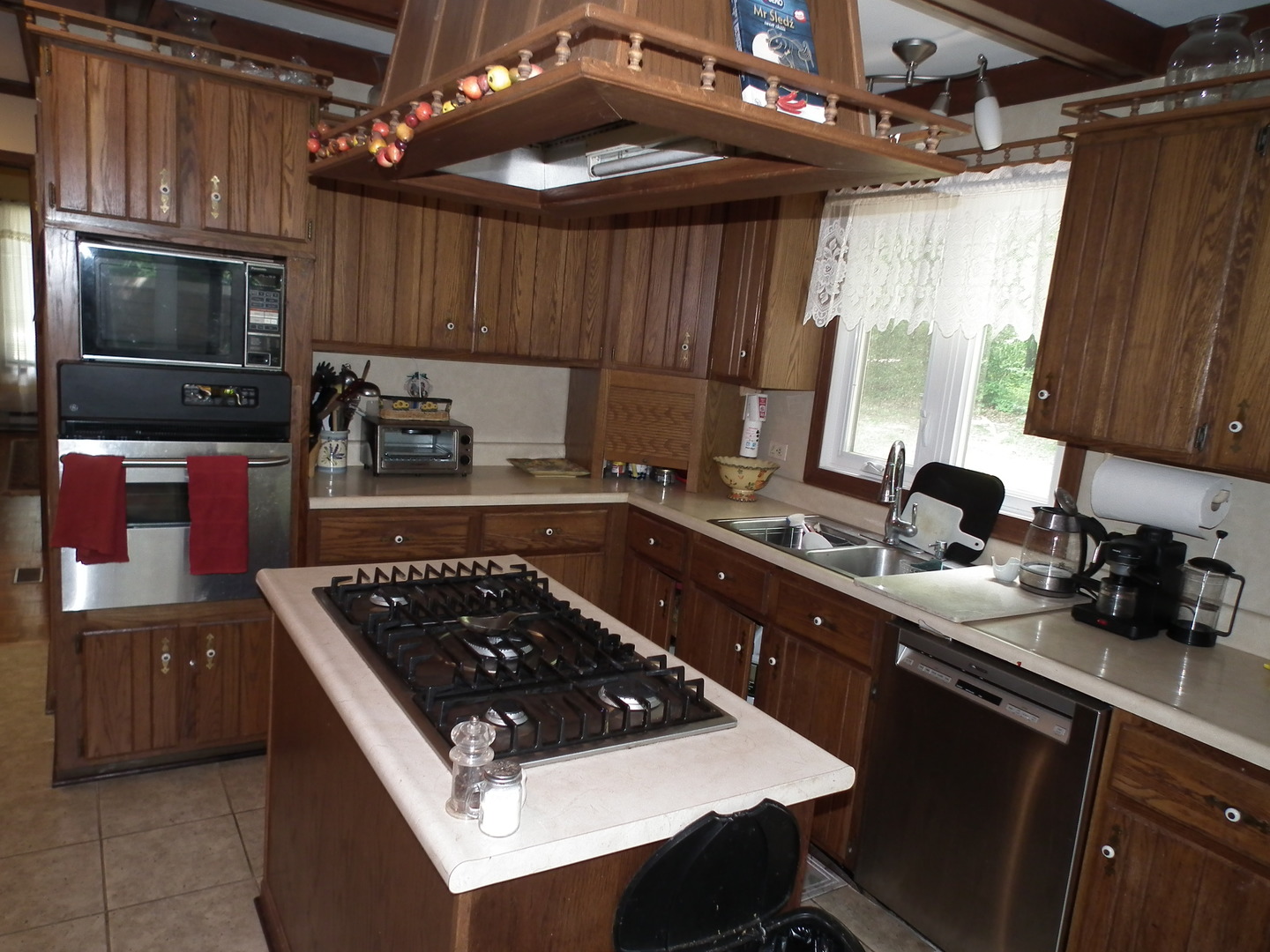 18 Sheridan Drive Property Photo 29
