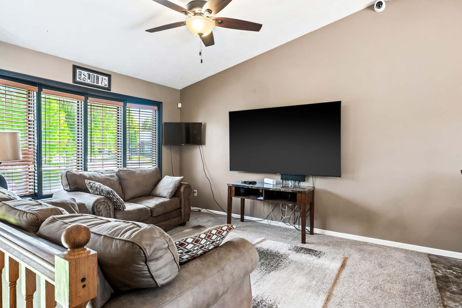 2102 Pacific Avenue Property Photo 5