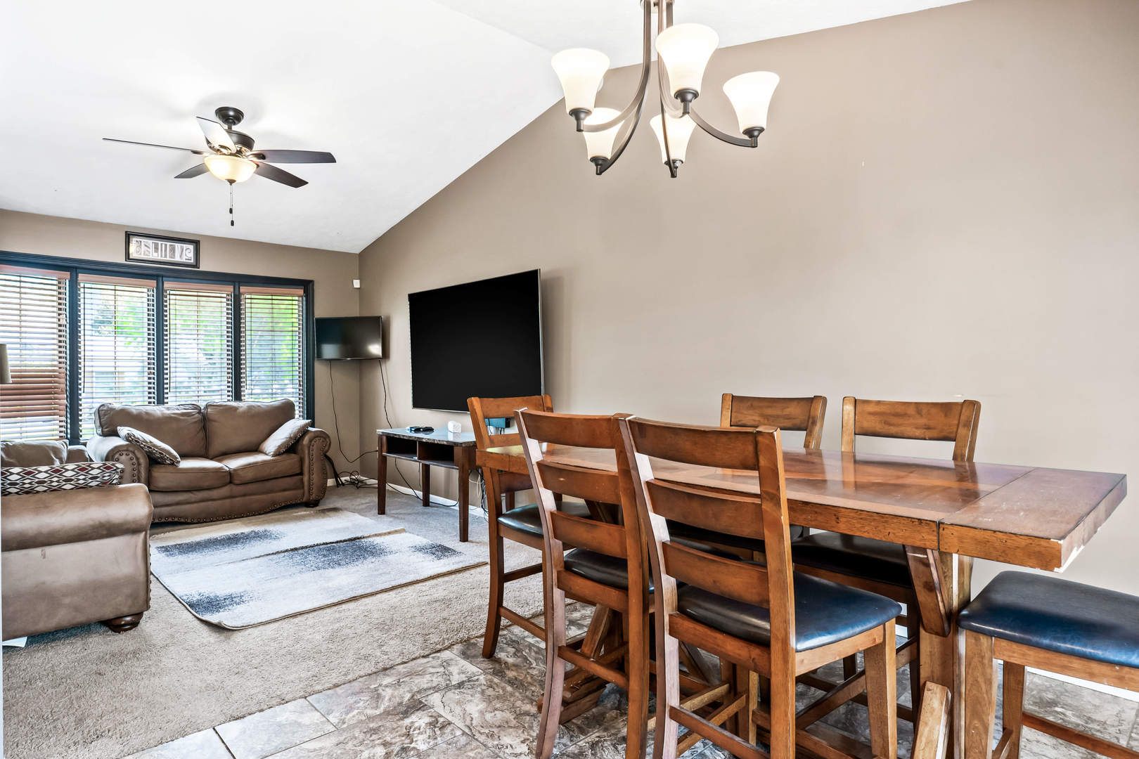 2102 Pacific Avenue Property Photo 6