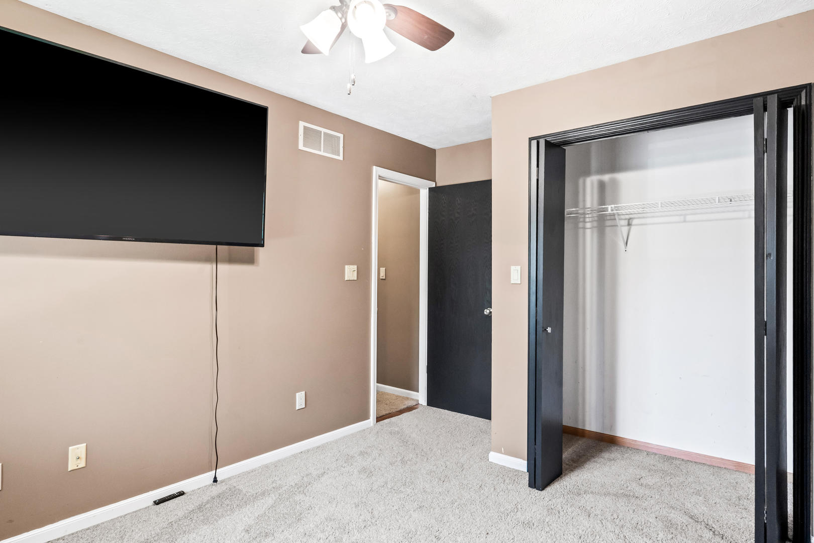 2102 Pacific Avenue Property Photo 14