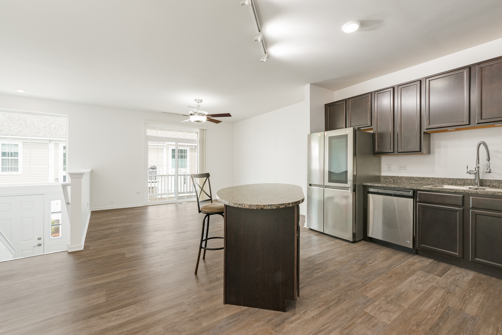 804 Four Seasons Boulevard 804 Property Photo 3