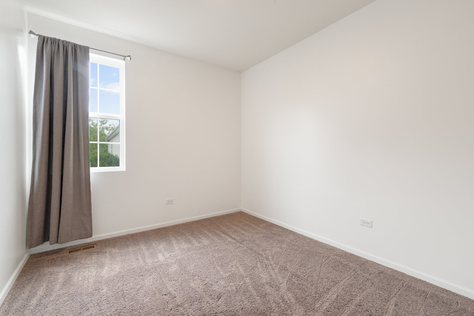 804 Four Seasons Boulevard 804 Property Photo 14
