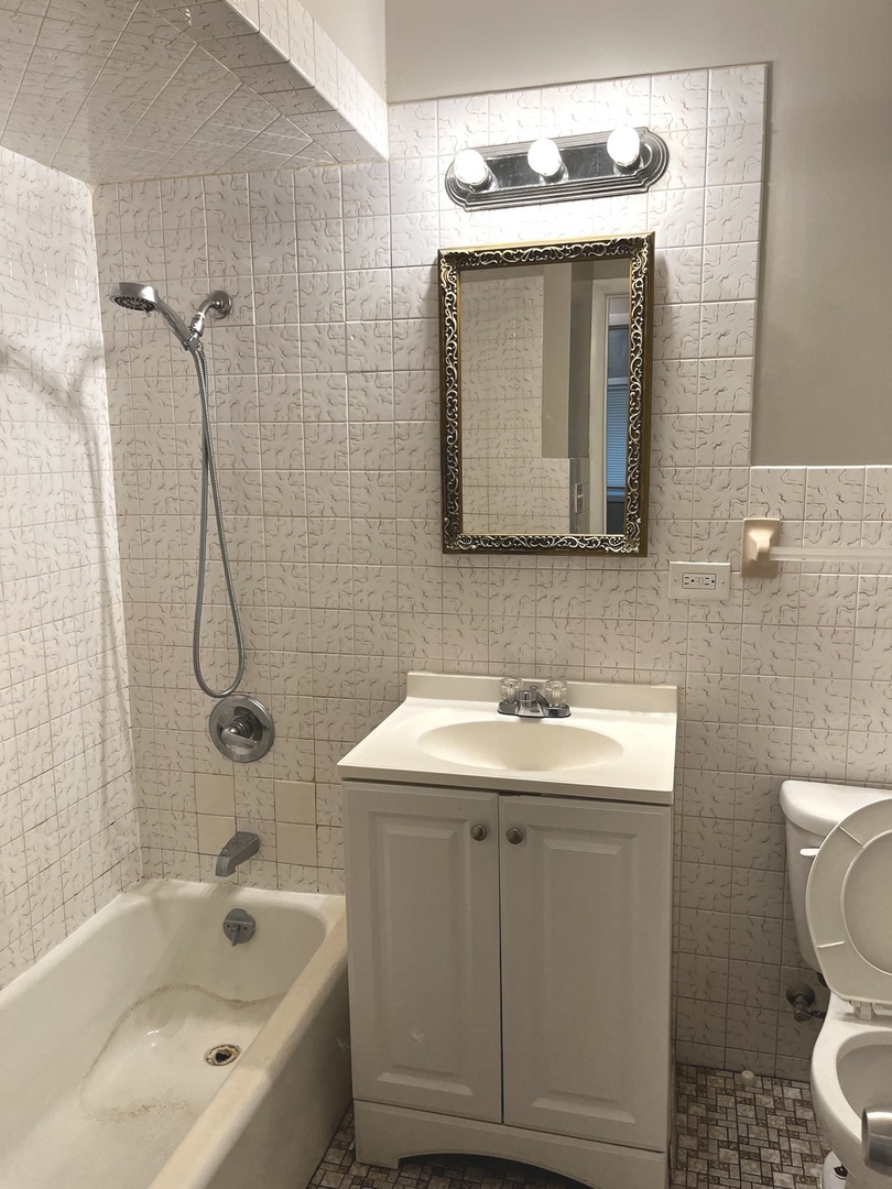15439 Elm Street Property Photo 7
