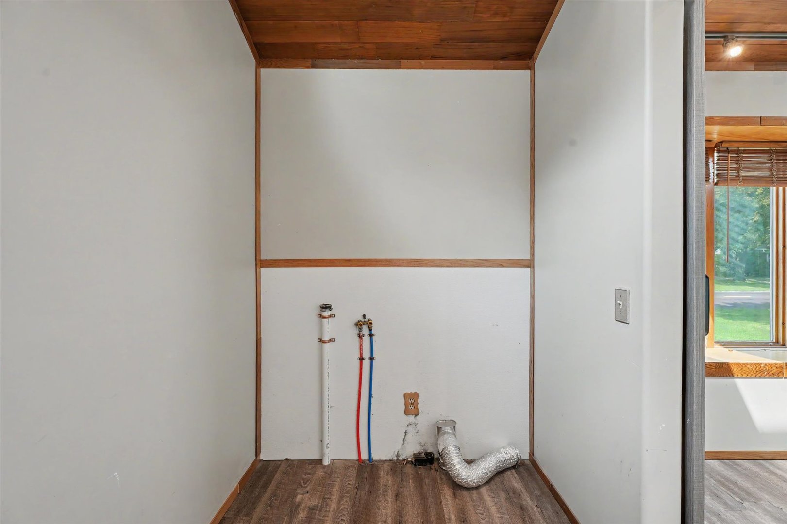 222 S Sangamon Avenue Property Photo 19