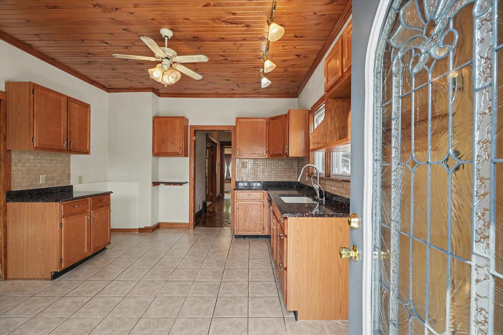 222 S Sangamon Avenue Property Photo 20