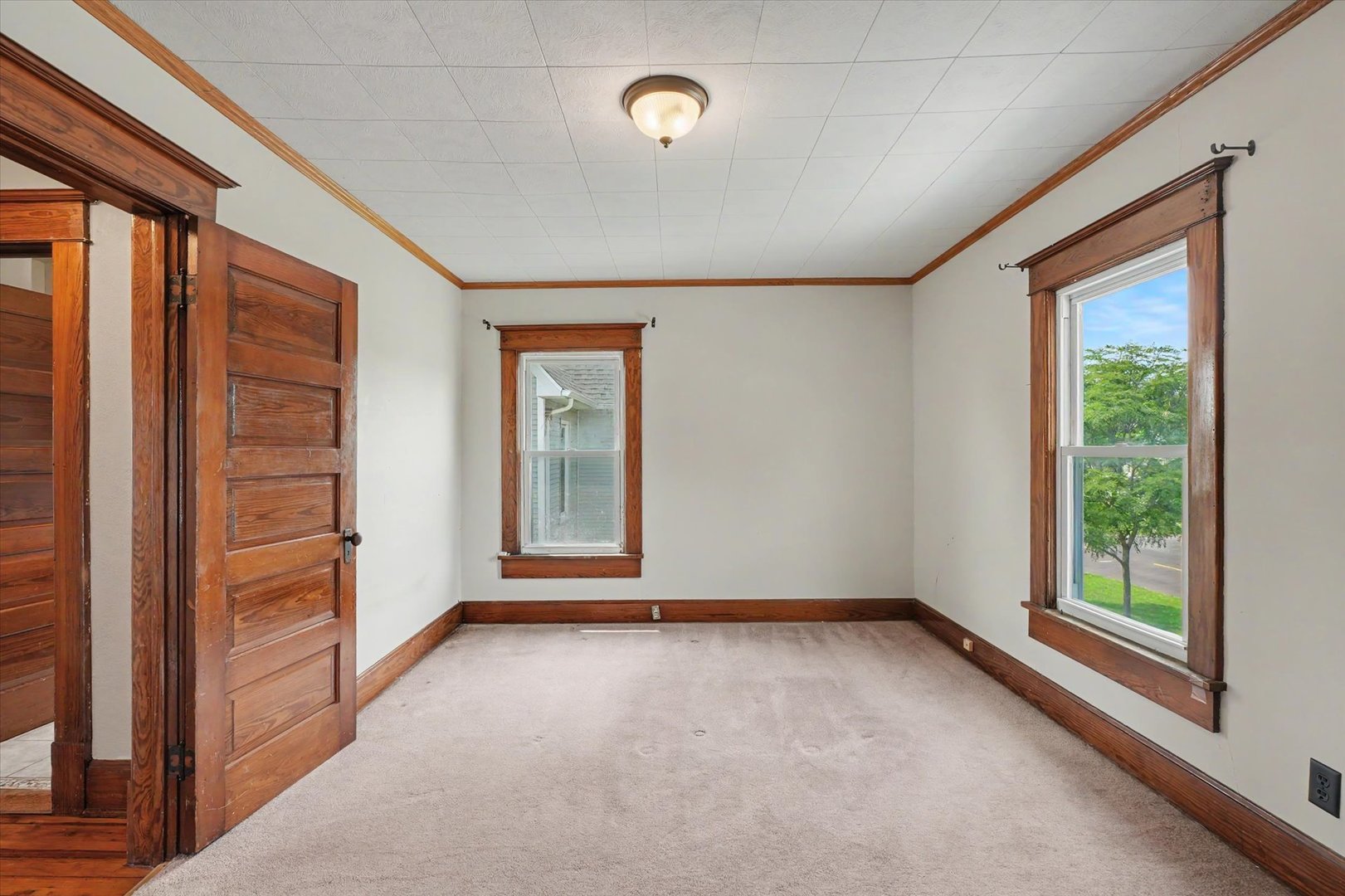 222 S Sangamon Avenue Property Photo 28
