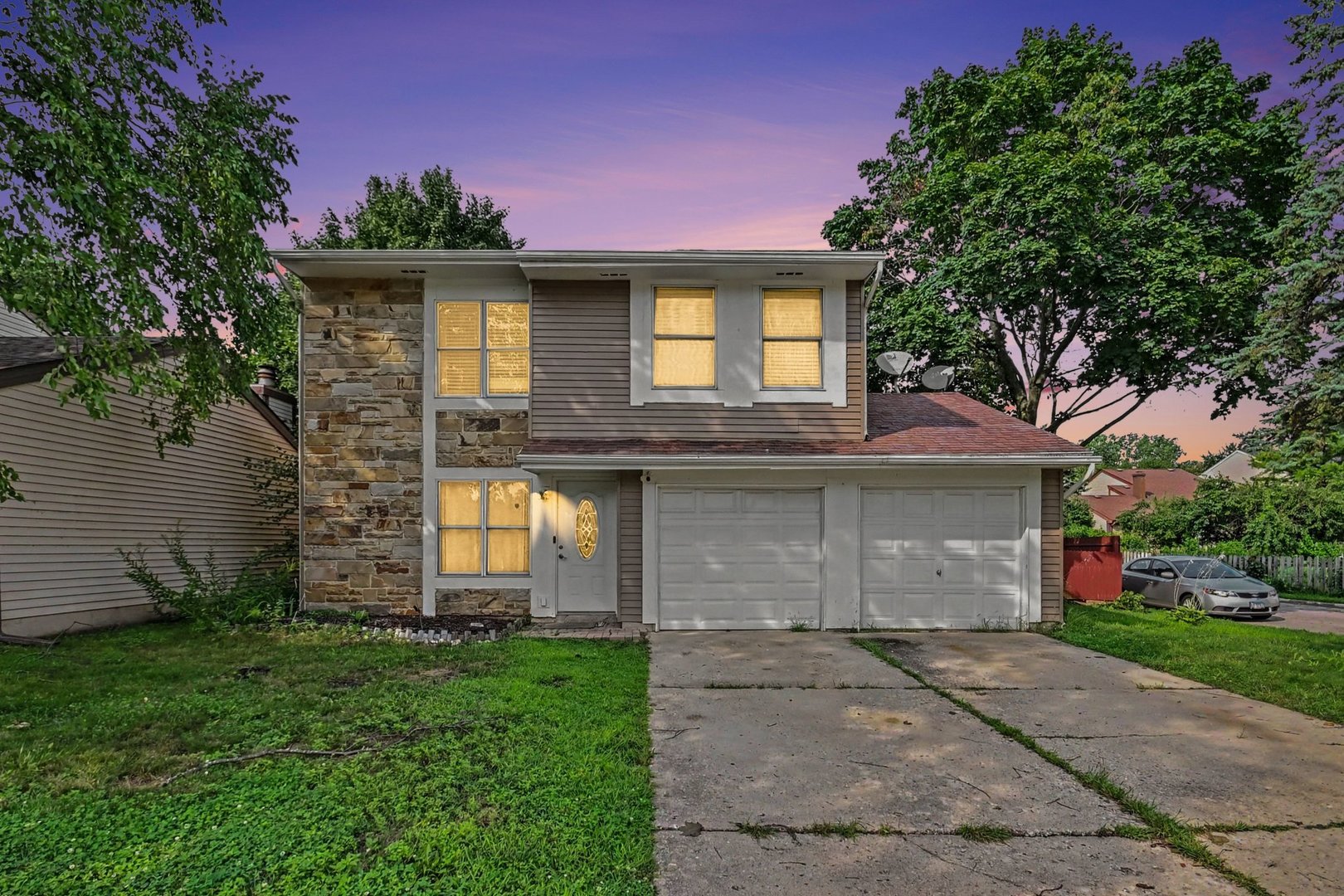 30W100 Maplewood Drive