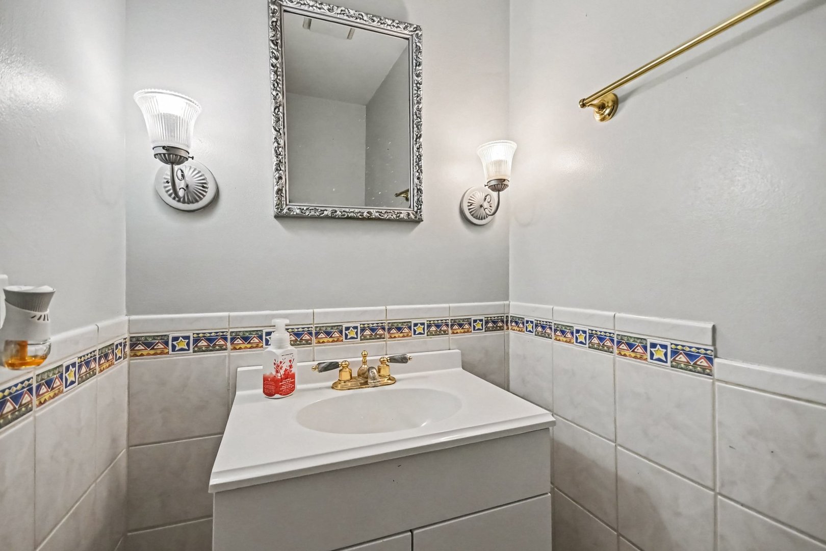 30w100 Maplewood Drive Property Photo 13
