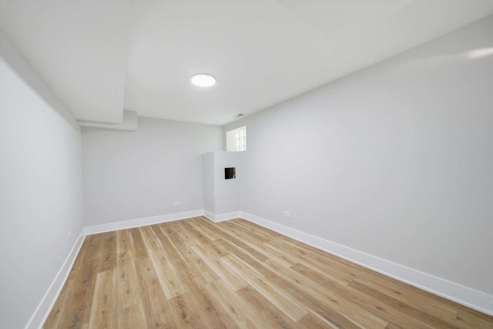 8049 S Kimbark Avenue Property Photo 24