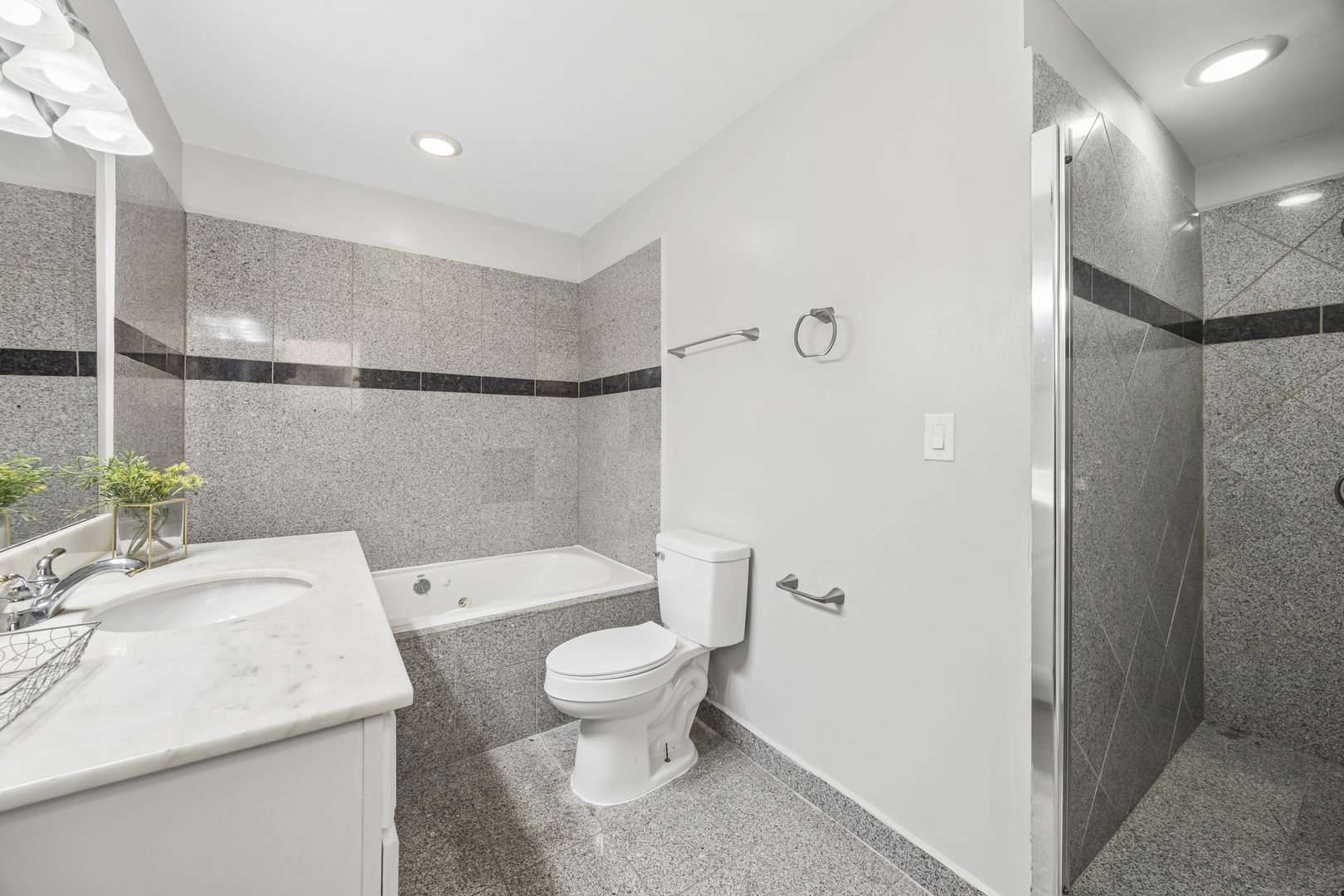 12675633 Property Photo 12