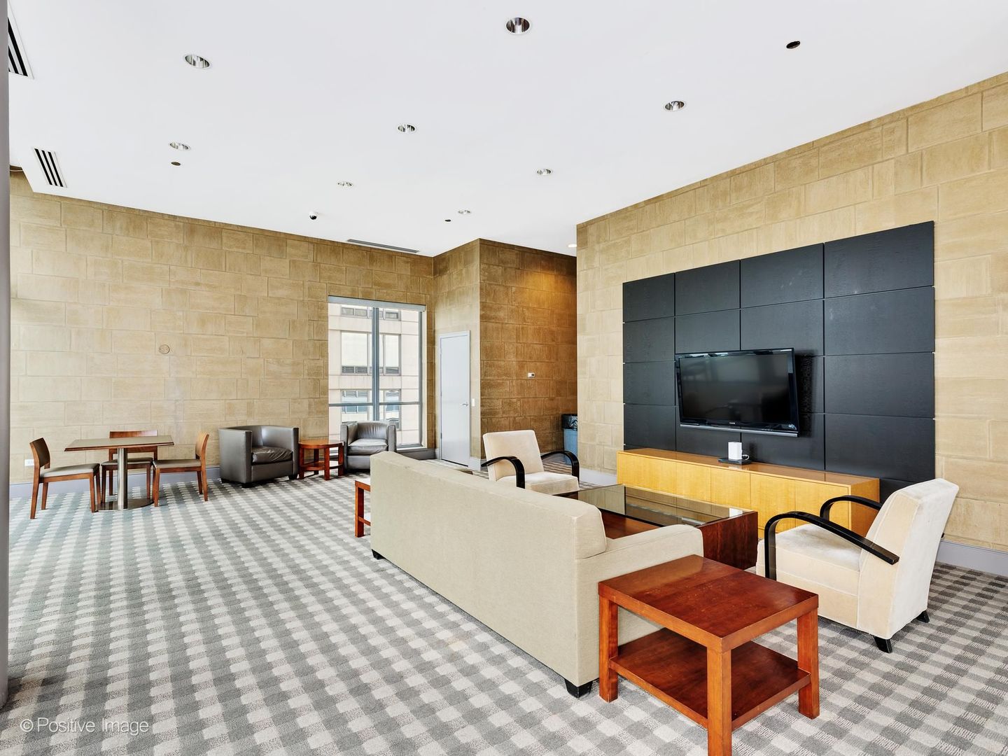 600 N Lake Shore Drive 1909 Property Photo 27