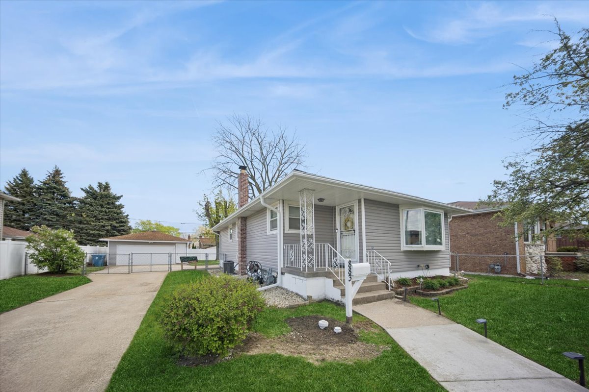 883 Buffalo Avenue Property Photo 2
