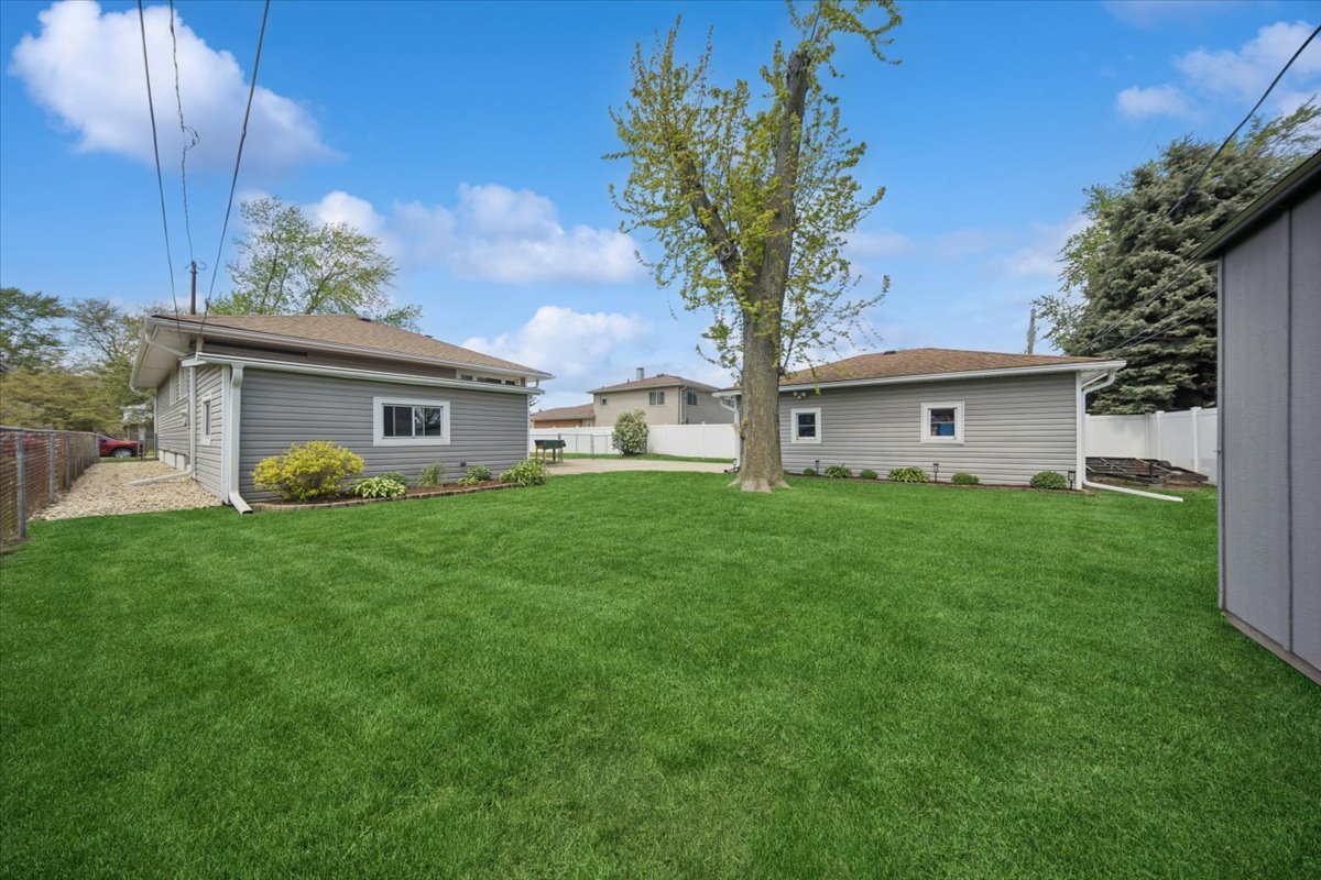 883 Buffalo Avenue Property Photo 15