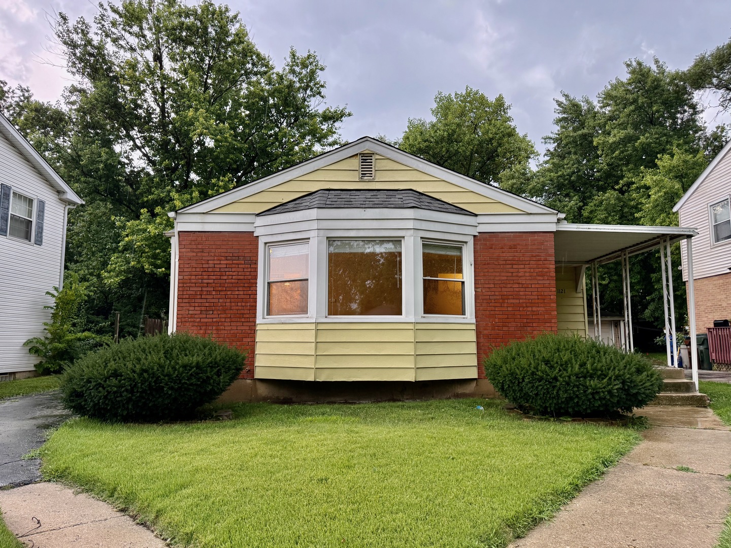 1121 Olive Road Property Photo