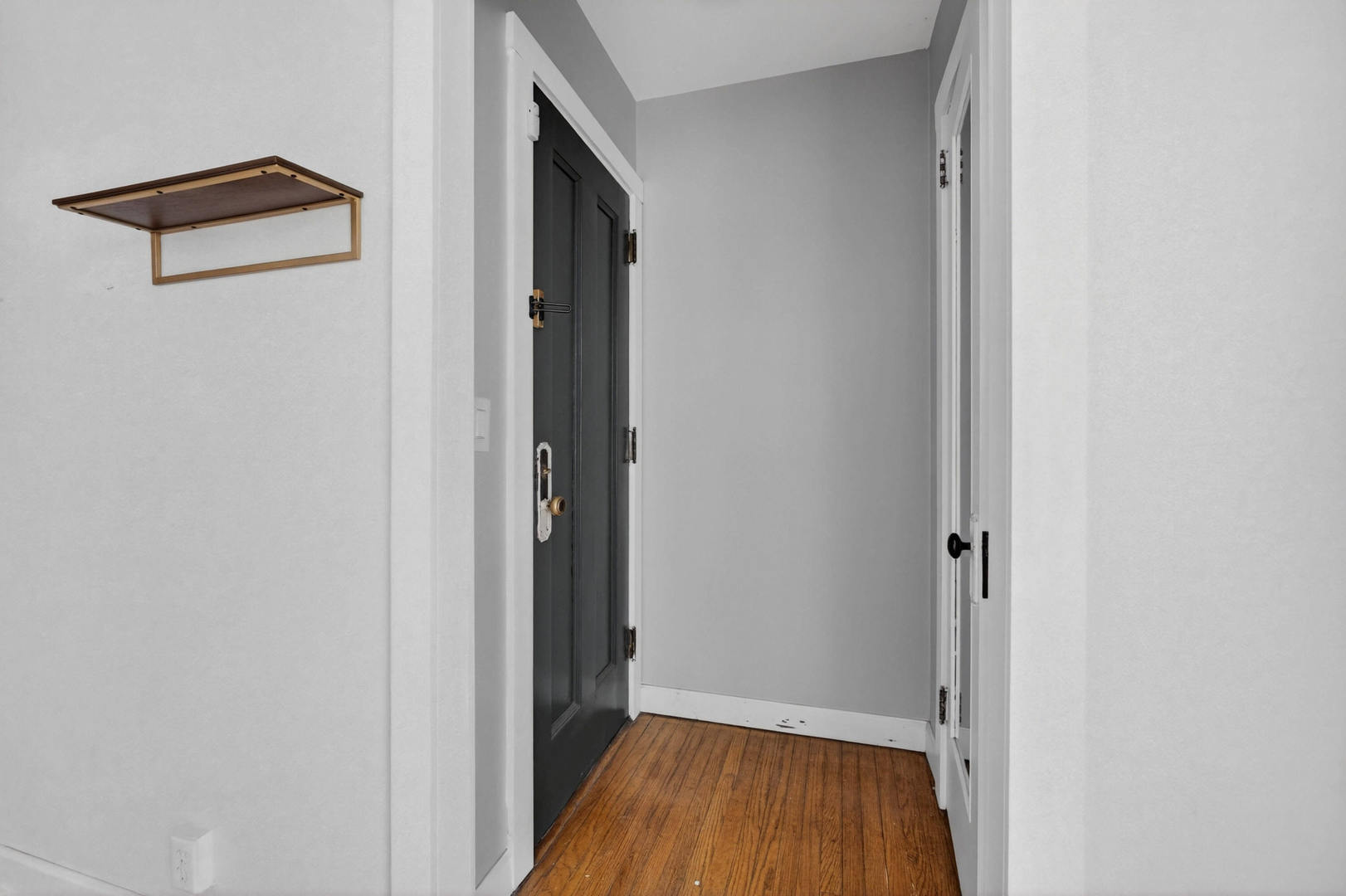 2512 Harrison Street K2 Property Photo 9