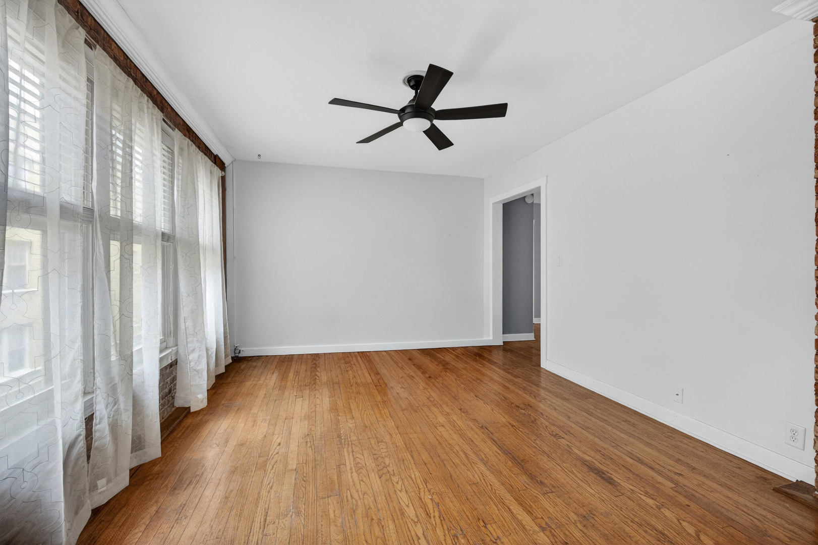 2512 Harrison Street K2 Property Photo 10
