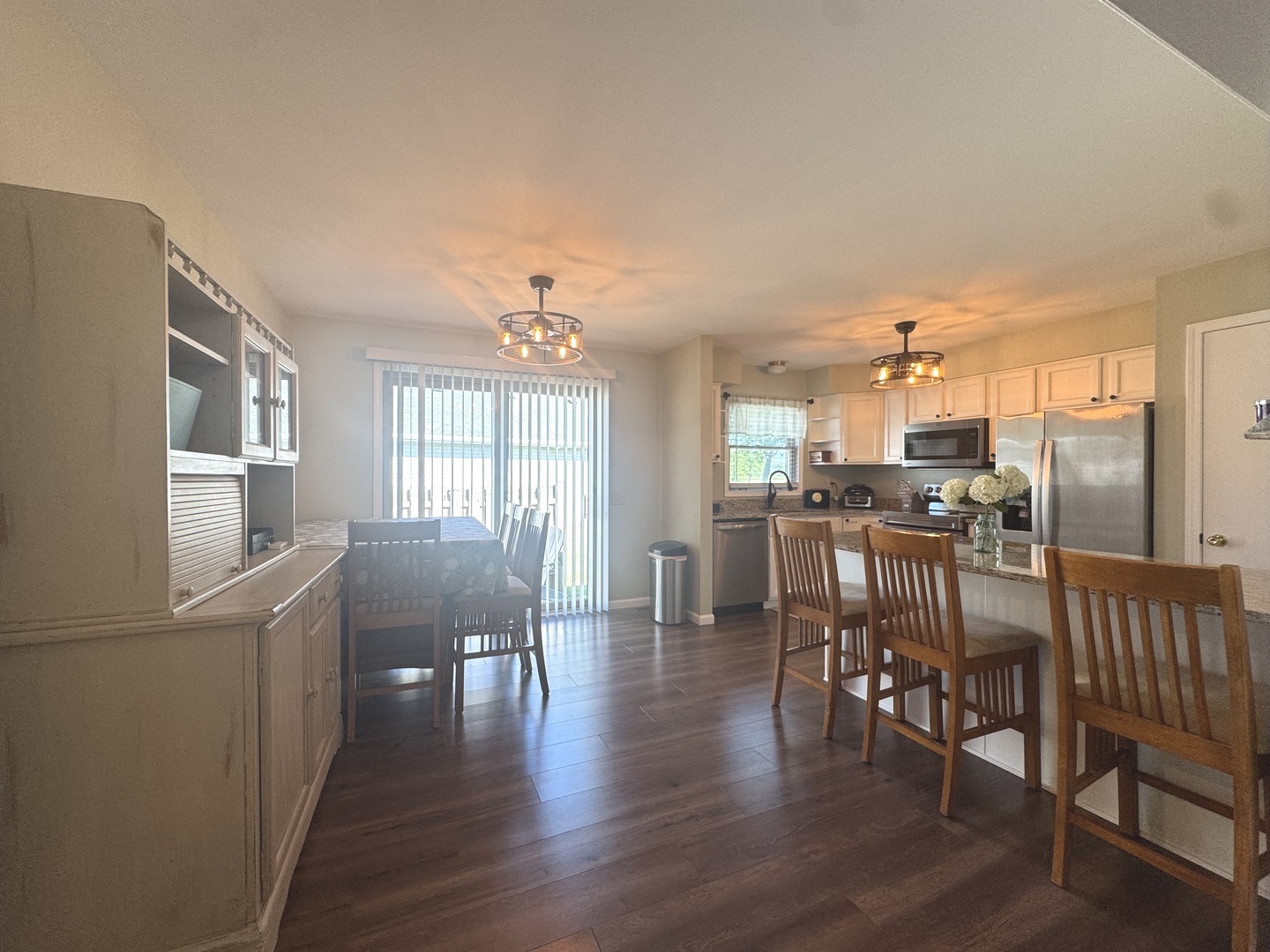 1626 Amhurst Way Property Photo 6