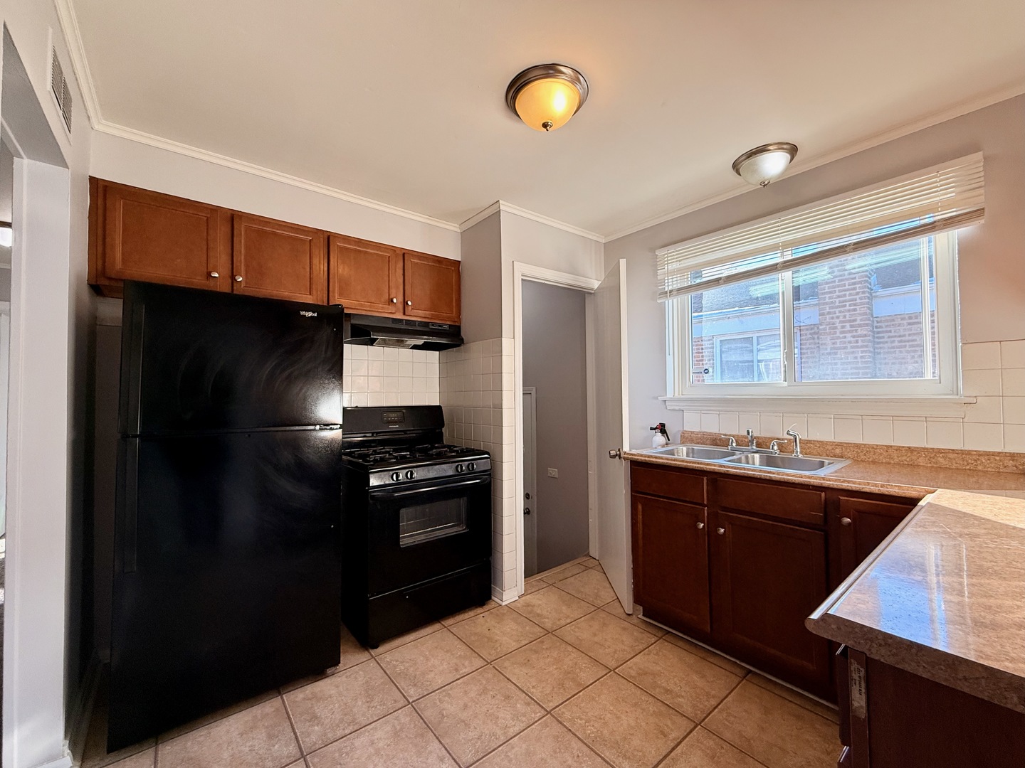 14525 Dobson Avenue Property Photo 6