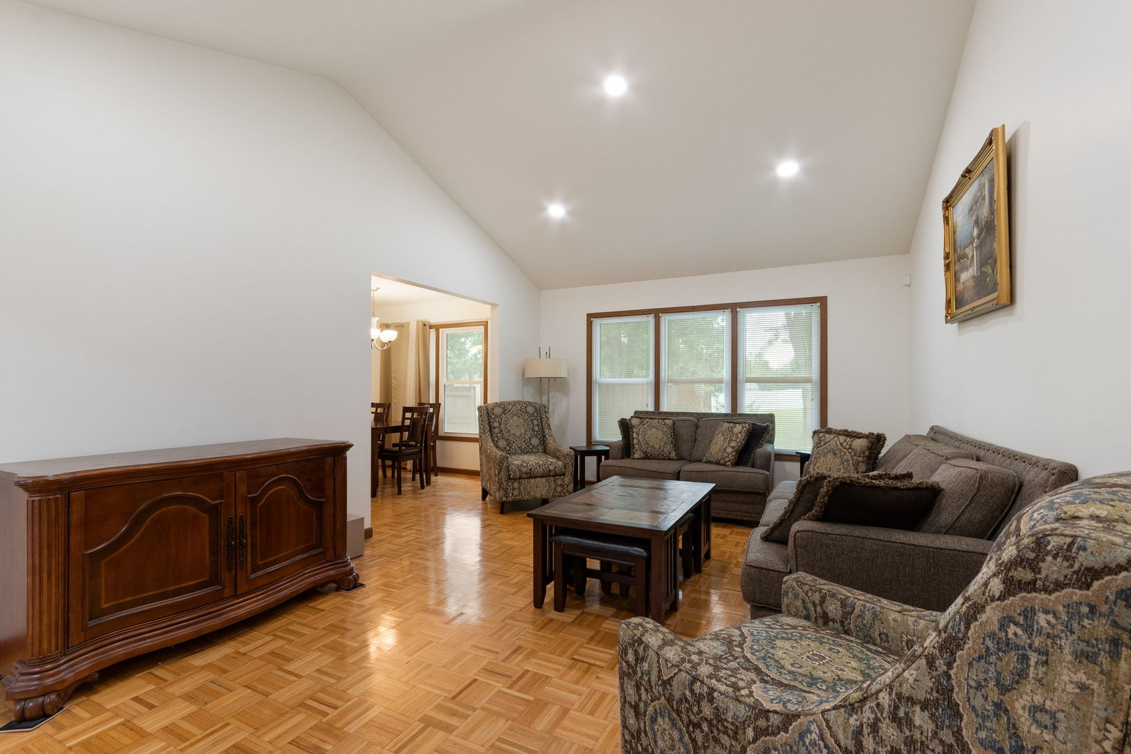 1935 Springhaven Court Property Photo 3